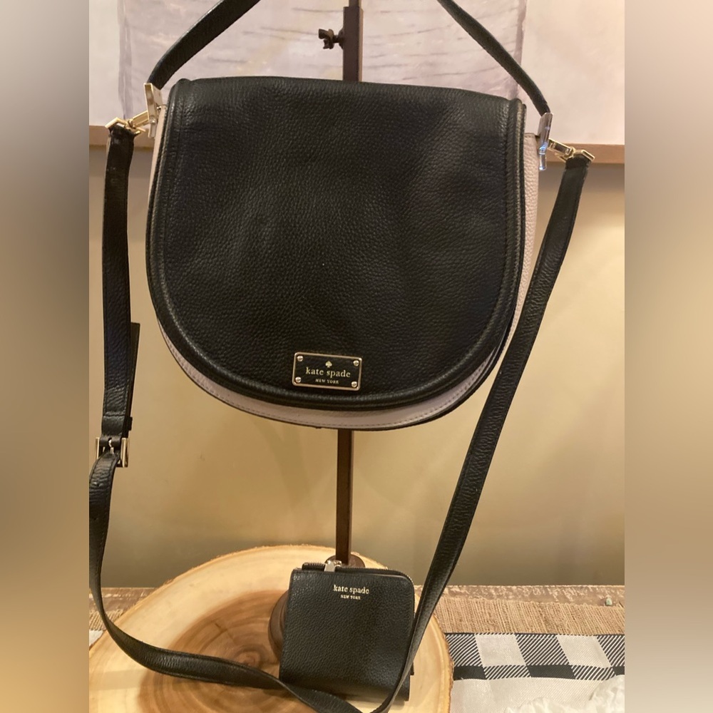 Kate Spade Oliver Street Saddle Bag Pebbled Leather Blush & Black & Wallet New